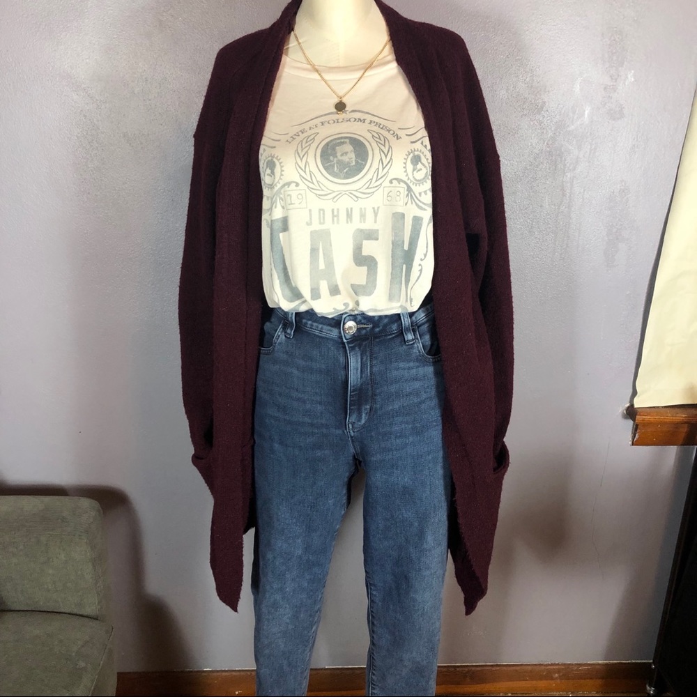 Forever 21 Burgundy Cardigan Size L (WELL LOVED)